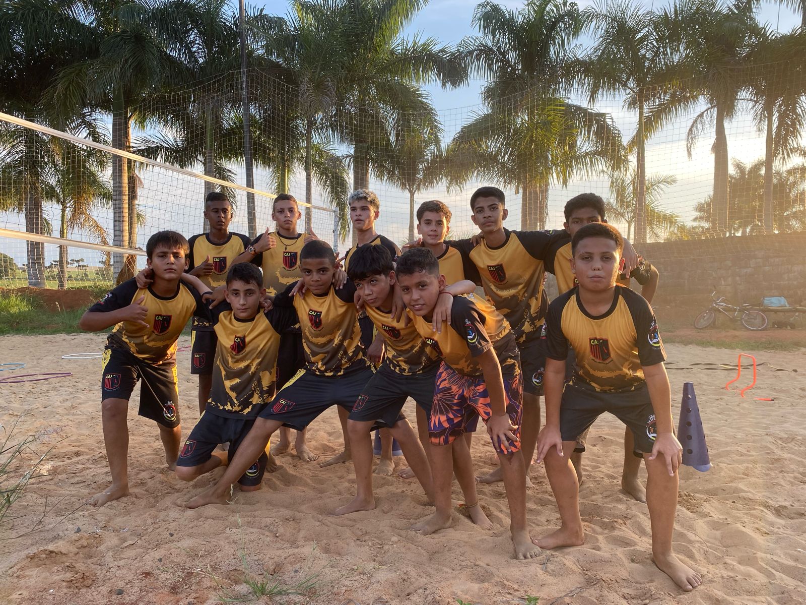 GALERA DO SUB-13 DE FUTSAL FAZ PREPARAÇÃO EM ESFERA DIFERENTE DO DIA DIA.xa0