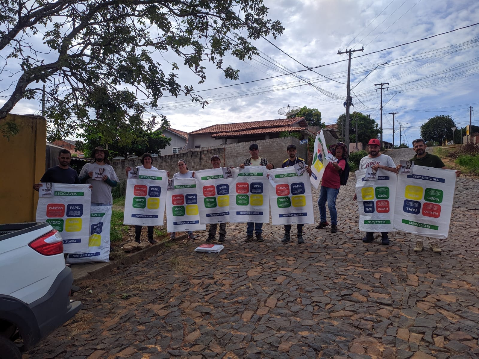 PREFEITURA DE JAPIRA EM AÇÃO NO COMBATE À DENGUE NO \