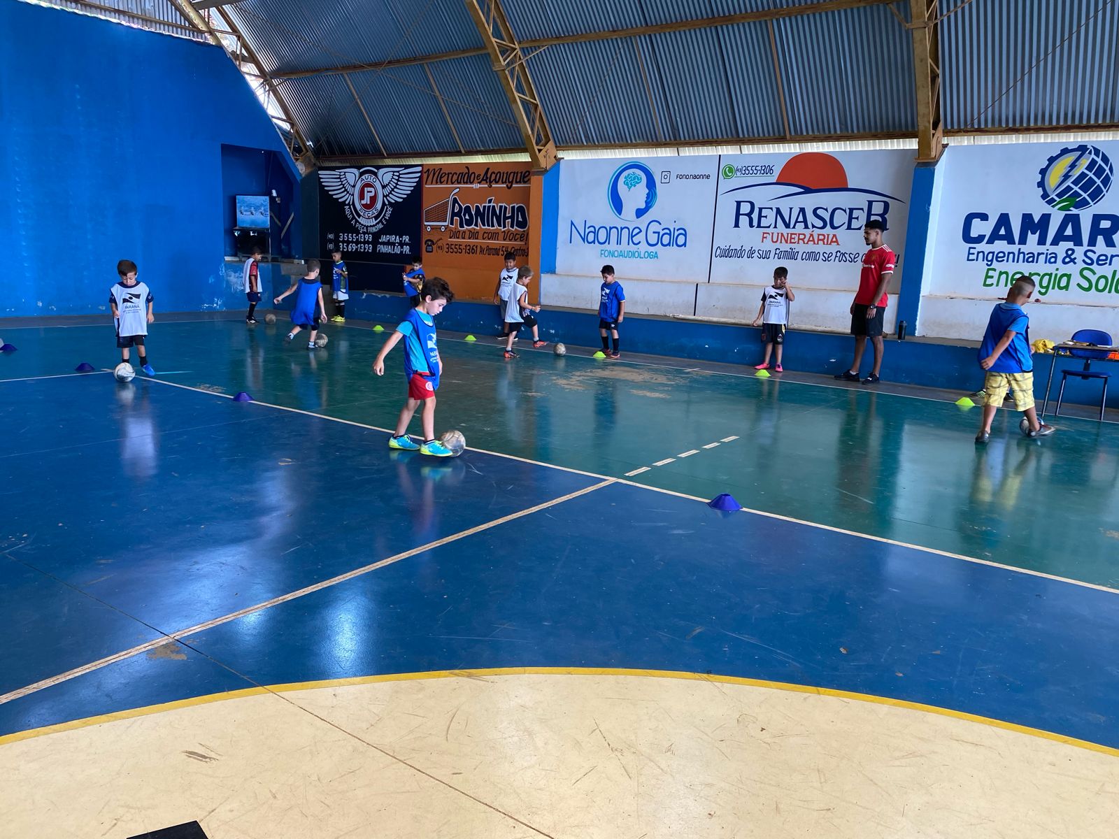 ESCOLINHA DE FUTSAL RETORNA AS ATIVIDADES.