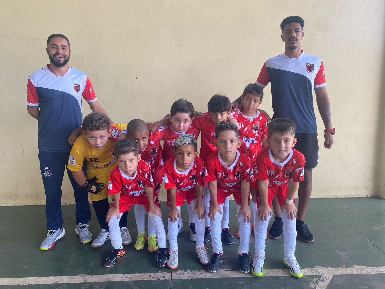 EQUIPE SUB-09 DE JAPIRA É CAMPEÃO DA PRIMEIRA ETAPA DA LIGUINHA NORTE.
