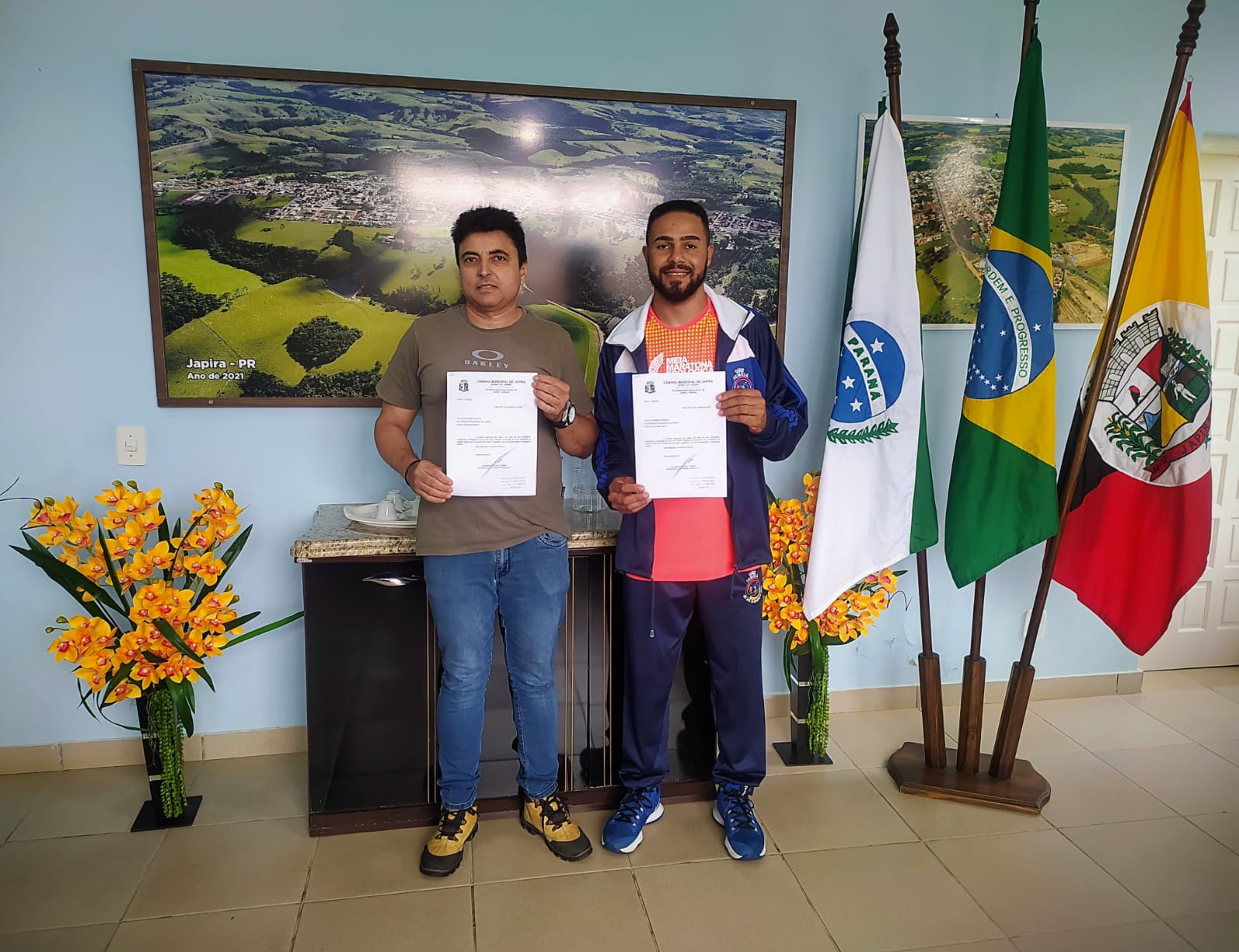 DENOMINAÇÃO A LOGRADOURO PÚBLICO. - Homenagem aos cidadãos Marcos Antônio Vieira (Bolinha) e Graziele da Silva (Grazi)