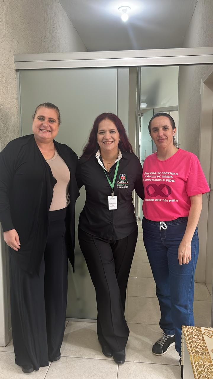 hoje recebemos na Secretaria municipal de Saúde de Japira a visita da Srta. Giselle Penha Miranda Metz responsável pelo setor de Obras da 19 Regional de Saúde de Jacarezinho