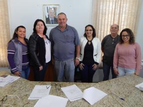ASSINATURA DE TERMO DE COLABORAÇÃO ENTRE O MUNICÍPIO DE JAPIRA E APAE