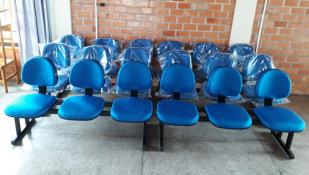 PREFEITURA DE JAPIRA ADQUIRE LONGARINAS PARA A CAPELA MORTUÁRIA MUNICIPAL