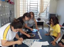 PROFESSORES MUNICIPAIS REALIZAM OFICINA DE CONFECÇÃO DE JOGOS EDUCATIVOS