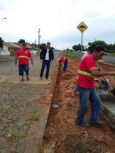 O Prefeito Municipal Angelo Marcos Vigilato, juntamente com o Secretário de Obras Erivelto Borges visitam obras de academias ao ar livre