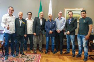 CERIMÔNIA DE LIBERAÇÃO DE RECURSOS PARA SAÚDE. NOVA AMBULÂNCIA PARA JAPIRA.