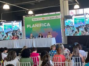 Participação e apresentação dos trabalhos da Saúde de Japira no evento \