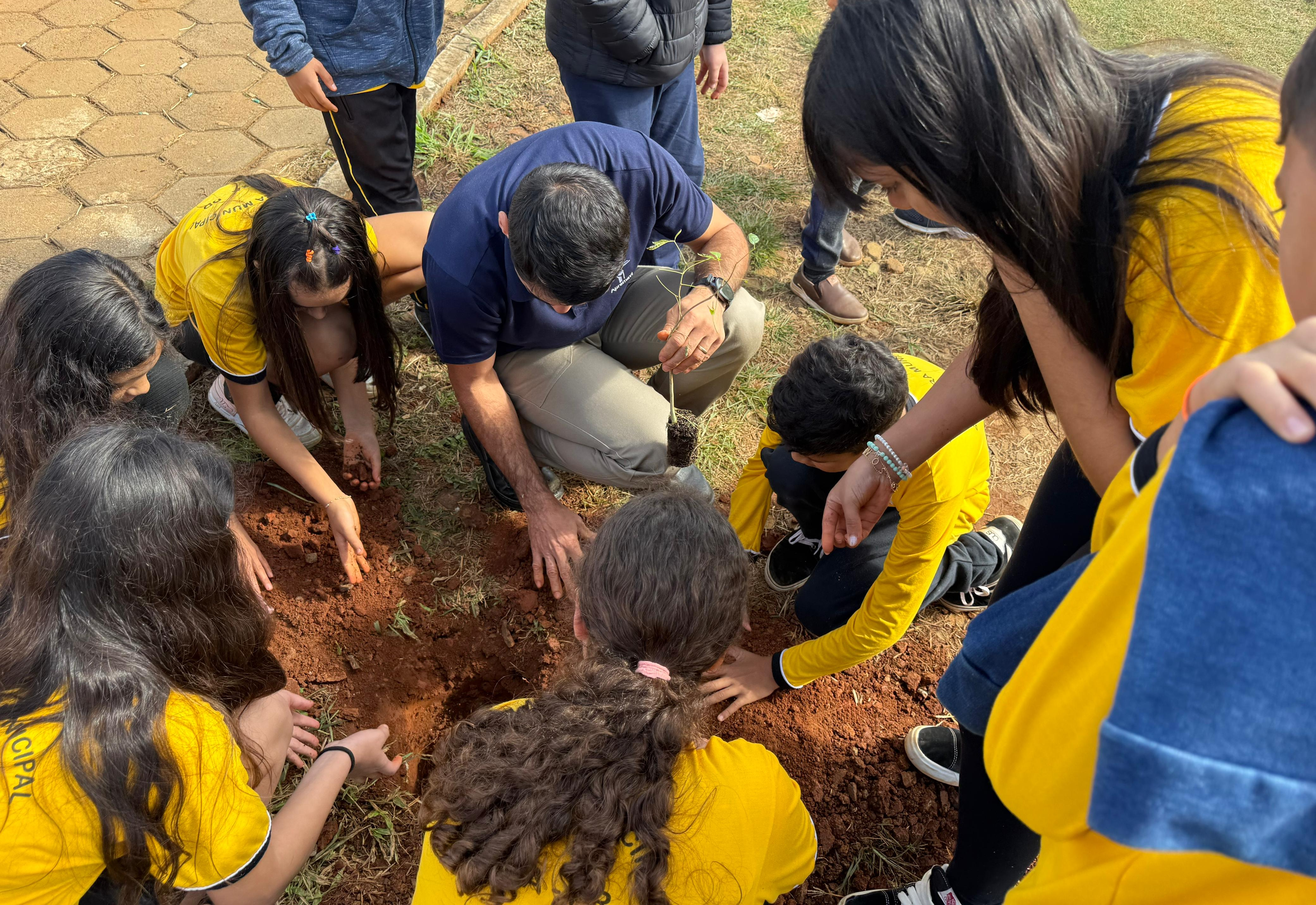 Educação que Transforma: Conscientização Ambiental nas Escolas